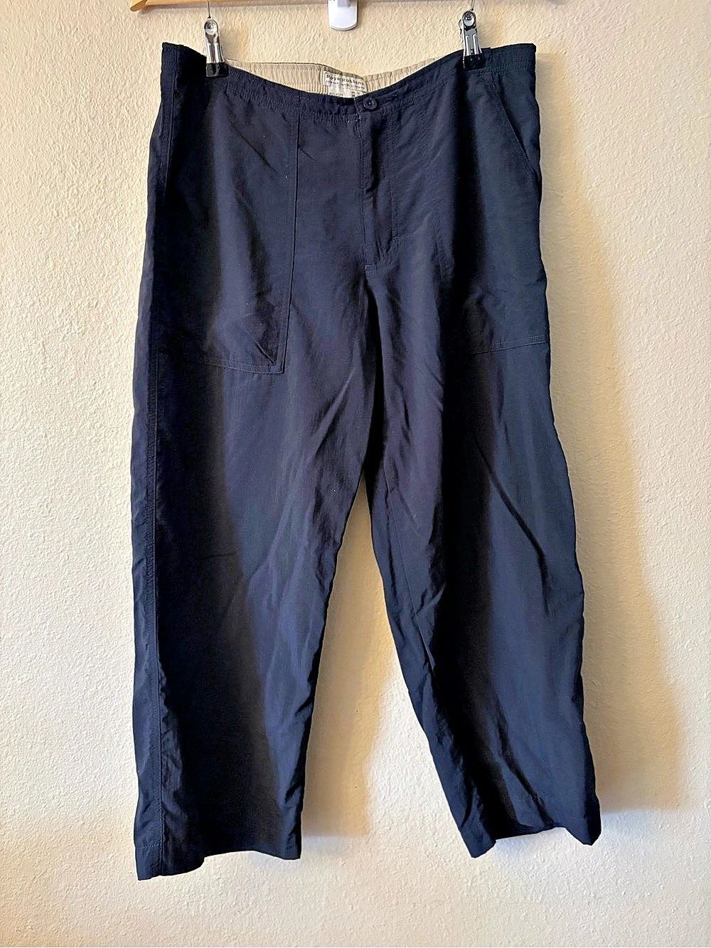 Royal Robbins Women's 12 Black Nylon Cargo Pants Hiking Travel Outdoor